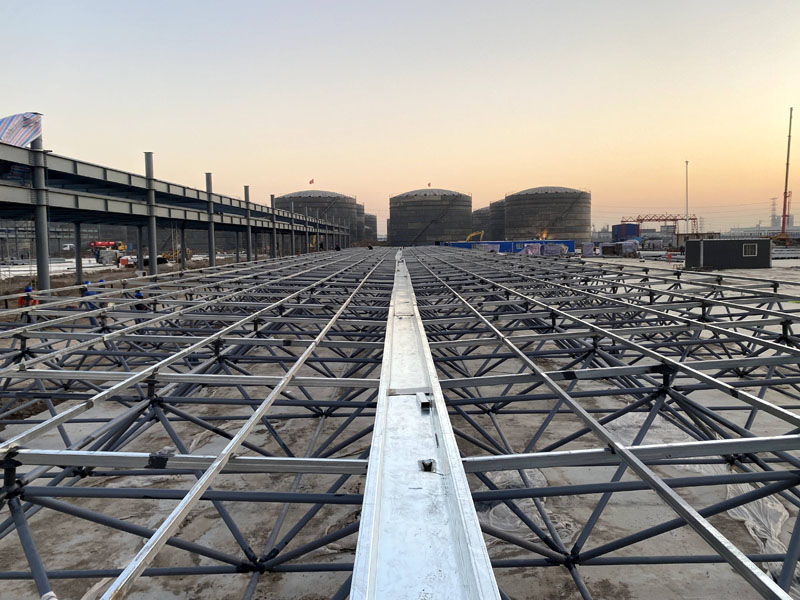 網(wǎng)架結(jié)構(gòu)高空散裝法怎么做？