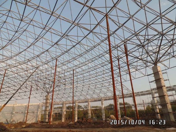 內蒙古正鑲白旗鑫海大酒店網架